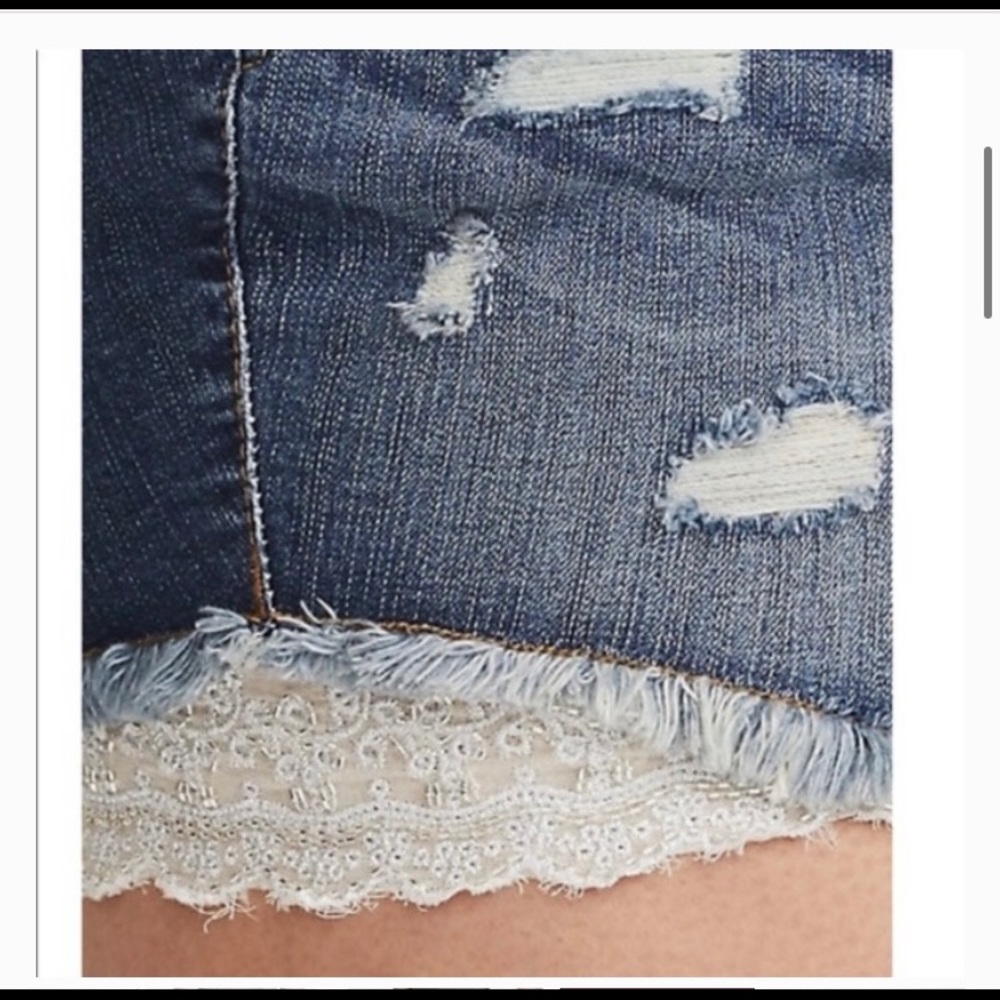 *SOLD*Torrid Denim Shorts - Picture 4 of 6
